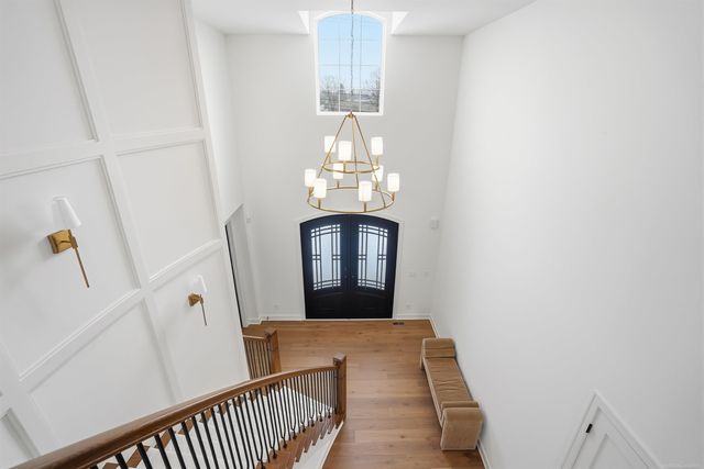 1055 Avon Road, Rochester Hills, MI 48307