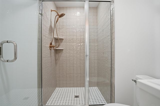 1055 Avon Road, Rochester Hills, MI 48307