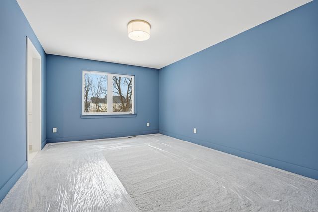 1055 Avon Road, Rochester Hills, MI 48307