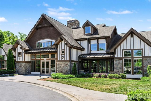 509 Common Raven Court, Fort Mill, SC 29715