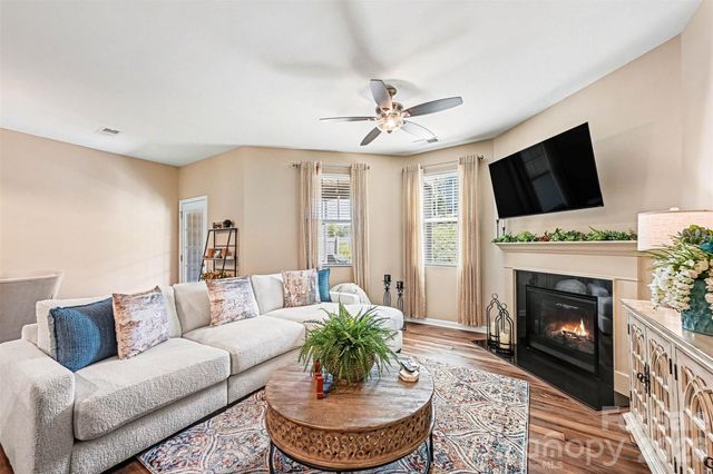 509 Common Raven Court, Fort Mill, SC 29715