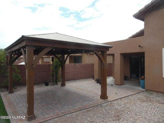7325 E Weeping Willow Drive SE, Tucson, AZ 85756