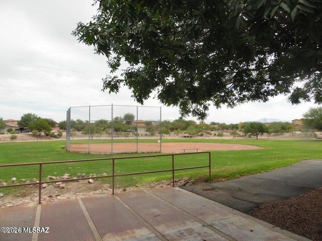 7325 E Weeping Willow Drive SE, Tucson, AZ 85756