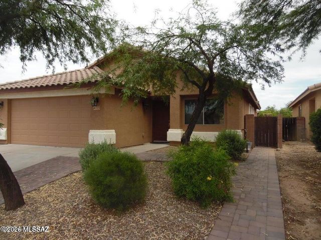 7325 E Weeping Willow Drive SE, Tucson, AZ 85756