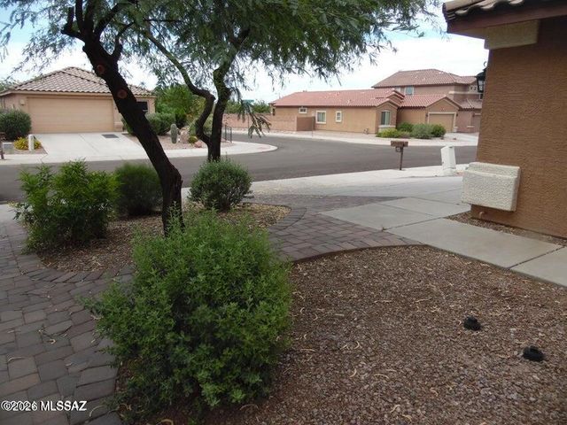 7325 E Weeping Willow Drive SE, Tucson, AZ 85756