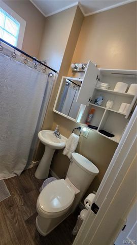 920 E Beaumont Avenue, Greenville, IL 62246