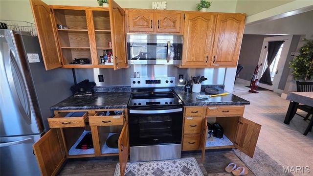 920 E Beaumont Avenue, Greenville, IL 62246