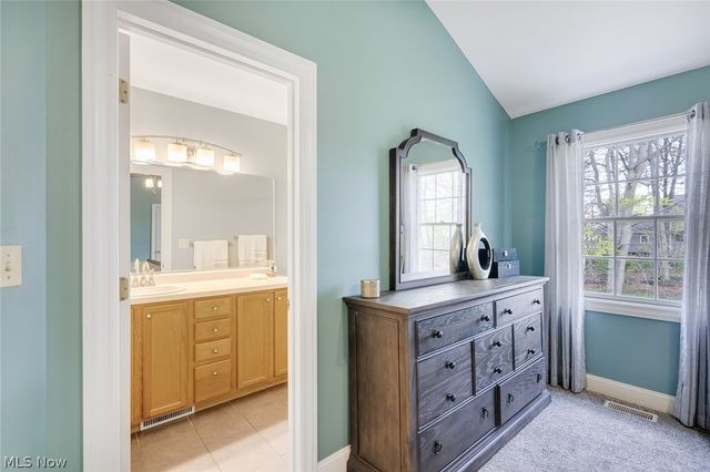 864 Mayfield Drive, Boardman, OH 44512
