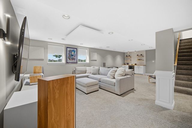 10227 Sentry Drive, St. John, IN 46373
