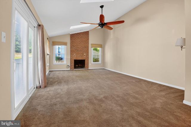 5724 FLAGLER DR, Centreville, VA 20120