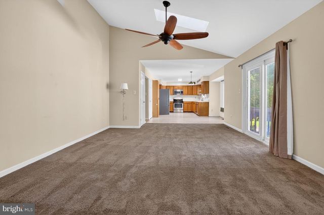 5724 FLAGLER DR, Centreville, VA 20120