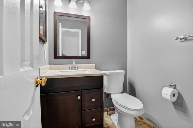 5724 FLAGLER DR, Centreville, VA 20120