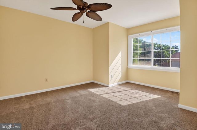 5724 FLAGLER DR, Centreville, VA 20120