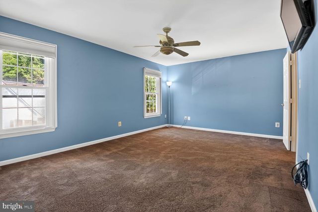 5724 FLAGLER DR, Centreville, VA 20120