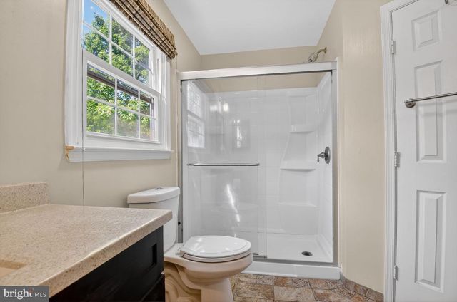 5724 FLAGLER DR, Centreville, VA 20120
