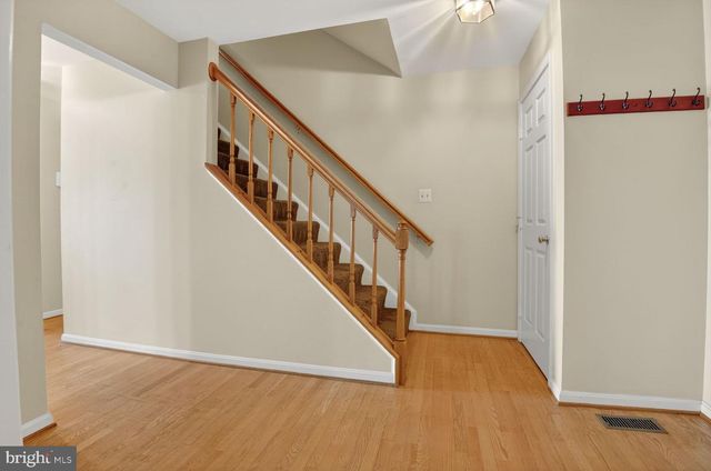 5724 FLAGLER DR, Centreville, VA 20120