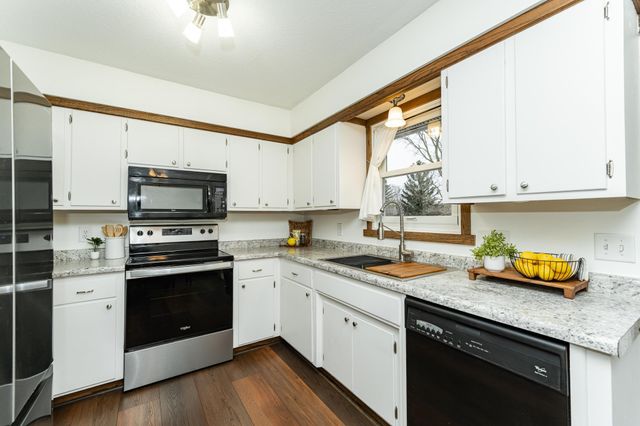 3810 1st Place NW, Rochester, MN 55901