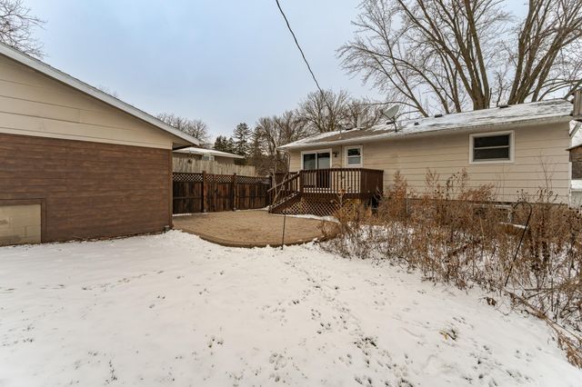 3810 1st Place NW, Rochester, MN 55901