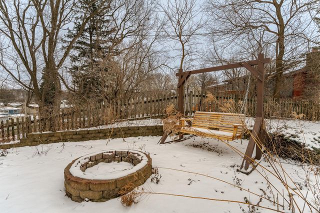 3810 1st Place NW, Rochester, MN 55901