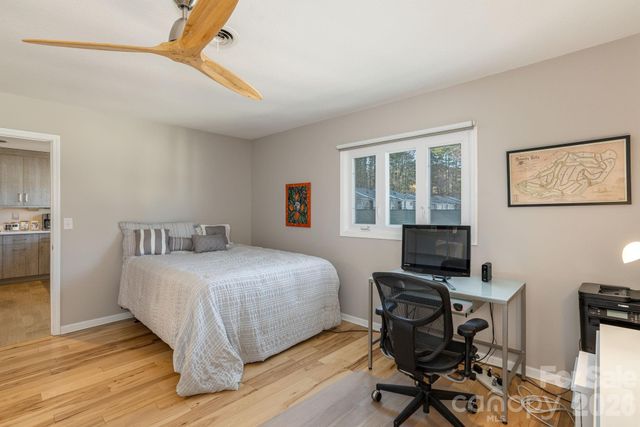 321 Britton Creek Drive, Hendersonville, NC 28791