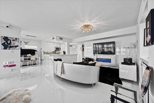 3440 S Ocean Boulevard 605 N, Palm Beach, FL 33480