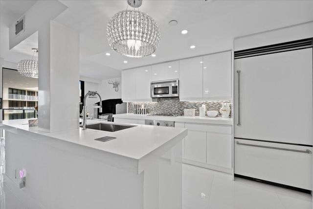 3440 S Ocean Boulevard 605 N, Palm Beach, FL 33480