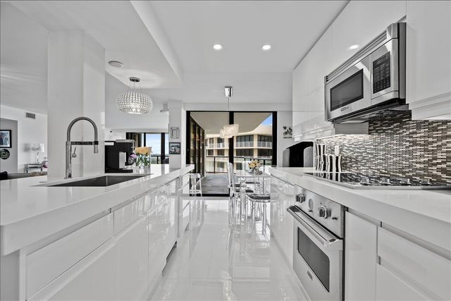 3440 S Ocean Boulevard 605 N, Palm Beach, FL 33480