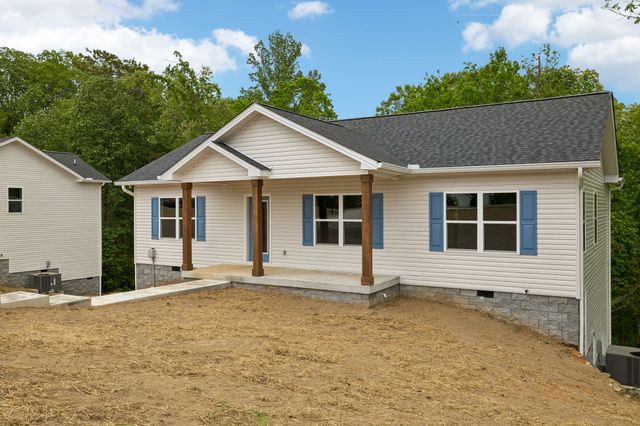 551 Skyview Dr, Ashland City, TN 37015
