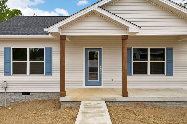 551 Skyview Dr, Ashland City, TN 37015