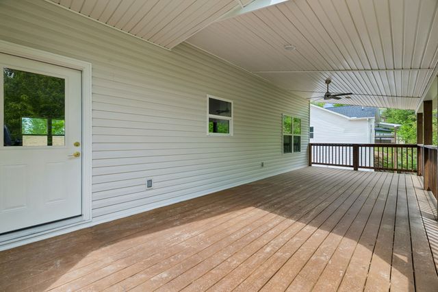551 Skyview Dr, Ashland City, TN 37015