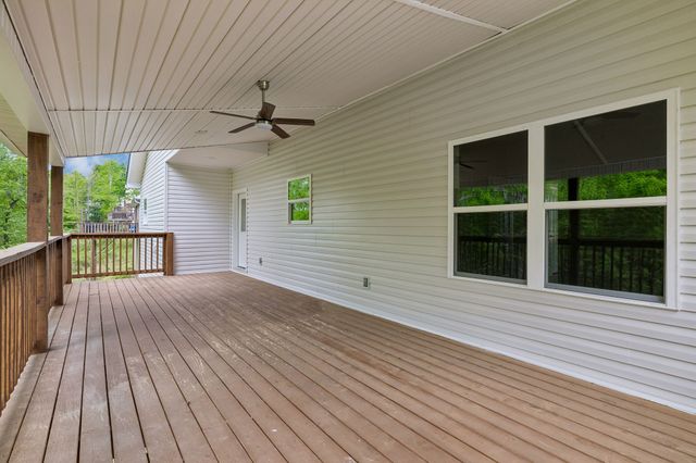 551 Skyview Dr, Ashland City, TN 37015