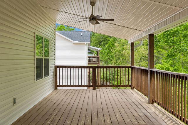 551 Skyview Dr, Ashland City, TN 37015