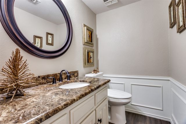 1911 Lakeside Drive, Arlington, TX 76013