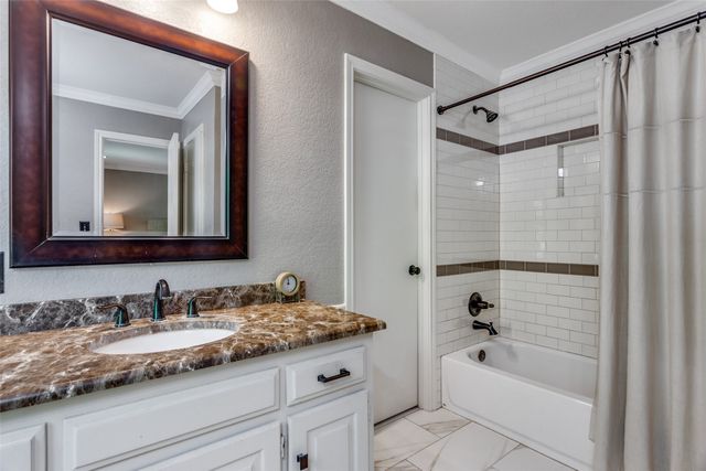 1911 Lakeside Drive, Arlington, TX 76013