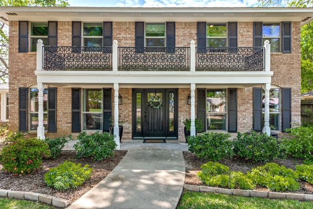 1911 Lakeside Drive, Arlington, TX 76013