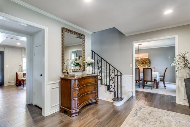 1911 Lakeside Drive, Arlington, TX 76013