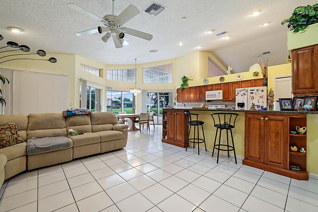 4900 NW 100TH Terrace, Coral Springs, FL 33076