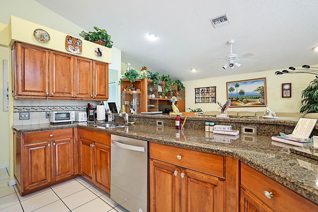 4900 NW 100TH Terrace, Coral Springs, FL 33076
