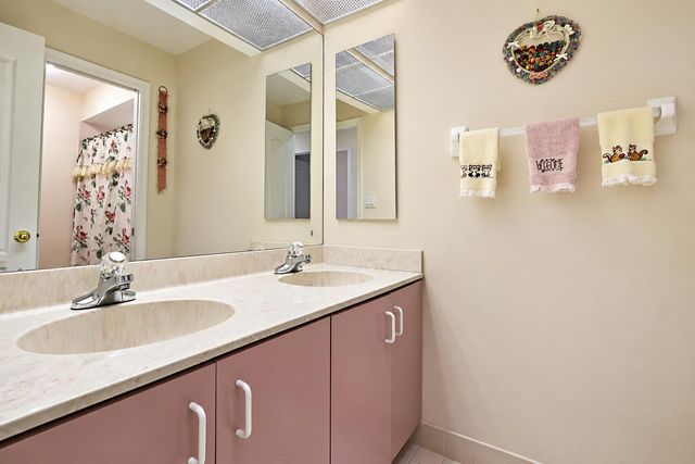 4900 NW 100TH Terrace, Coral Springs, FL 33076