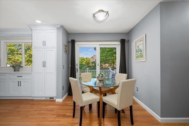 9 Hillando Dr, Shrewsbury, MA 01545
