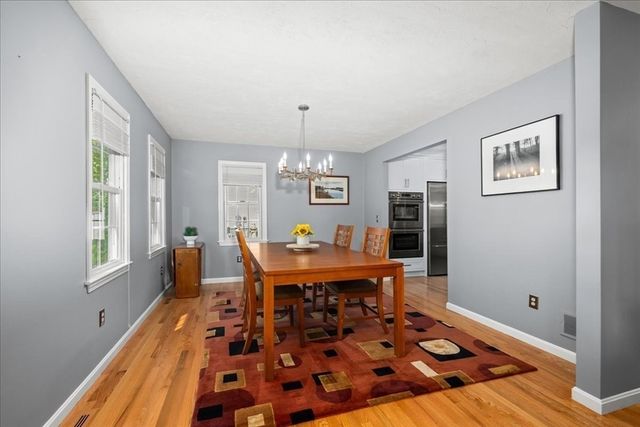 9 Hillando Dr, Shrewsbury, MA 01545