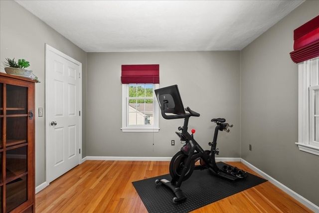 9 Hillando Dr, Shrewsbury, MA 01545