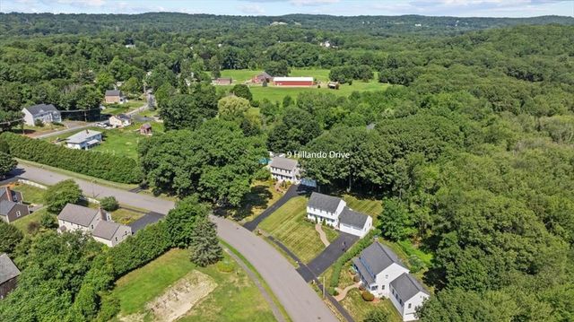 9 Hillando Dr, Shrewsbury, MA 01545