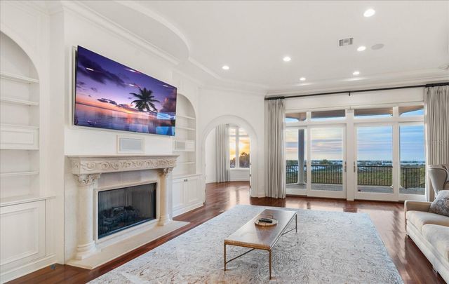 1040 ELDORADO AVENUE, Clearwater Beach, FL 33767