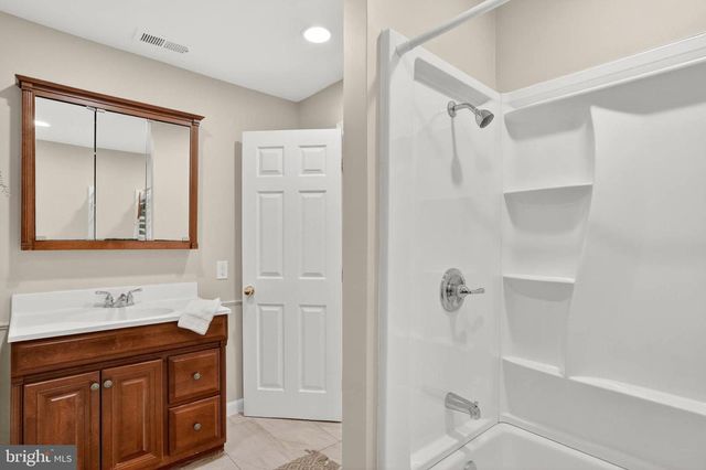 333 STURTONS LN, Pasadena, MD 21122