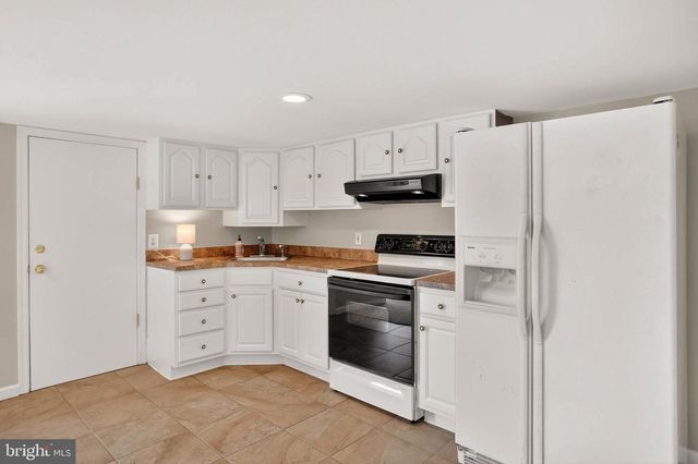 333 STURTONS LN, Pasadena, MD 21122