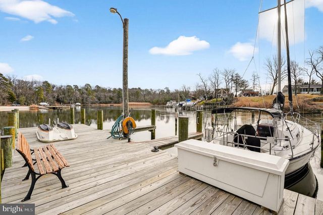 333 STURTONS LN, Pasadena, MD 21122