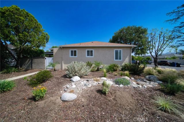 10841 Cantlay, Sun Valley, CA 91352