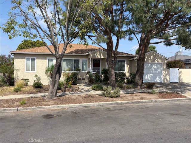 10841 Cantlay, Sun Valley, CA 91352