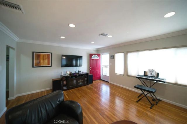 10841 Cantlay, Sun Valley, CA 91352